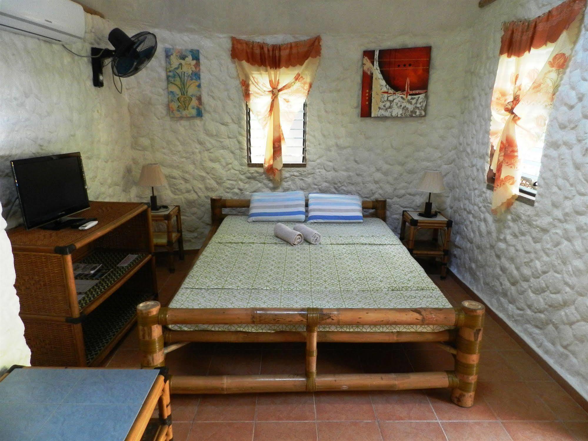 Panglao Chocolate Hills Hostel Екстериор снимка